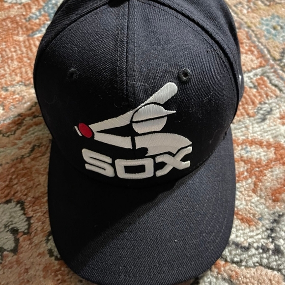 Chicago White Sox collectible hat. - Picture 1 of 6